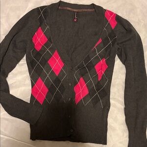 Chic Argyle Women's Cardigan in Gray and Pink